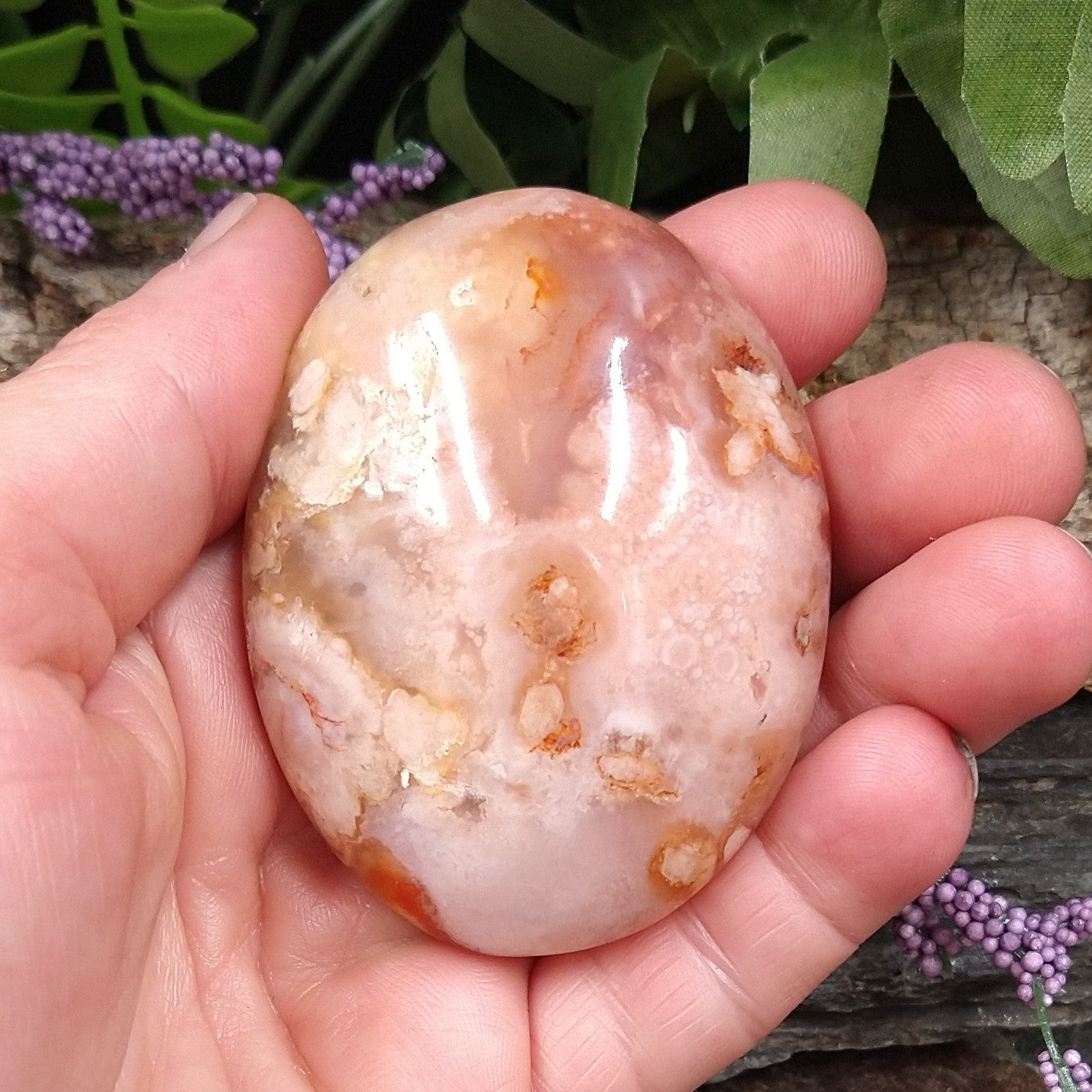 AG-315 Flower Agate Palm Stone