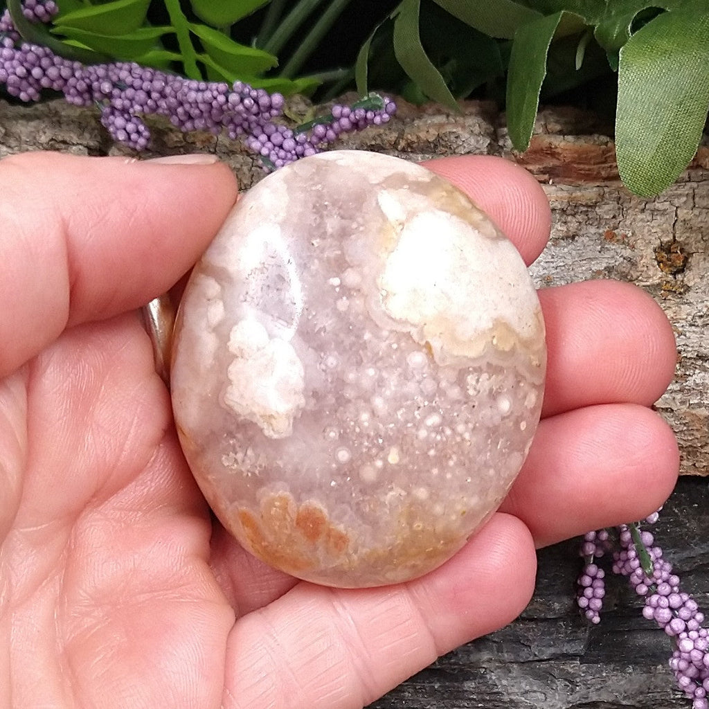 AG-318 Flower Agate Palm Stone