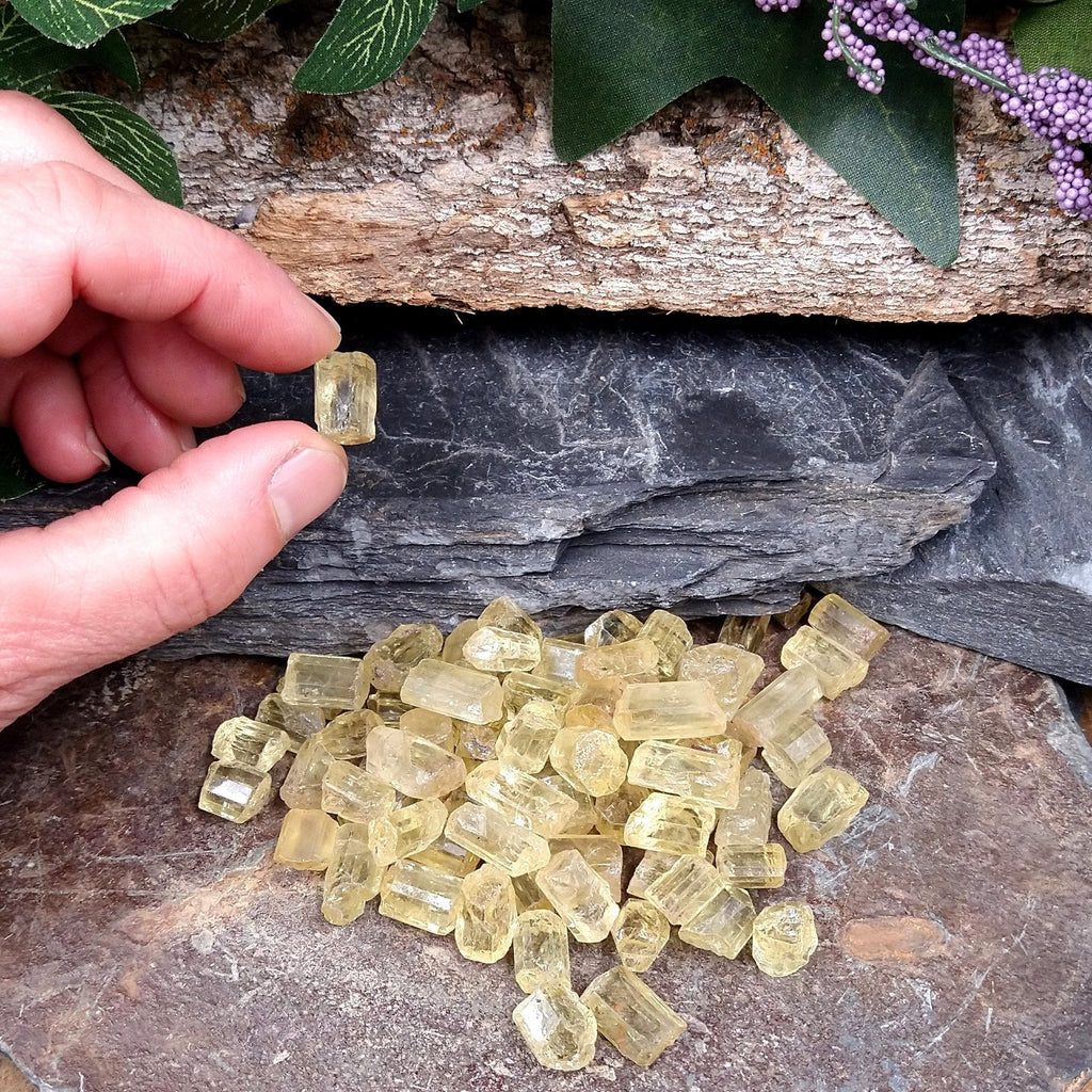 APT-176H Yellow Apatite 1g