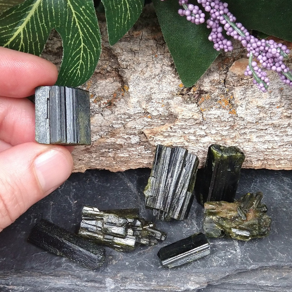 EP-82A Himalayan Epidote 14g