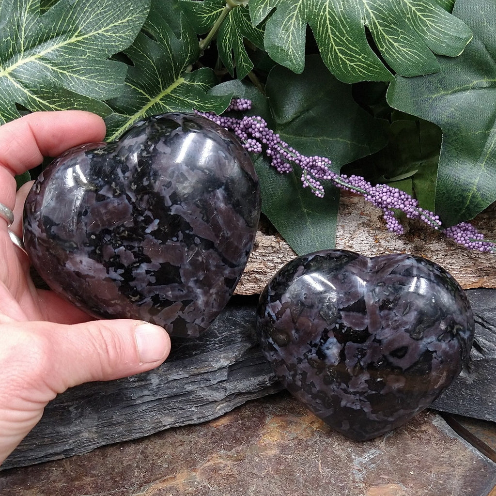 IG-5B Indigo Gabbro Heart