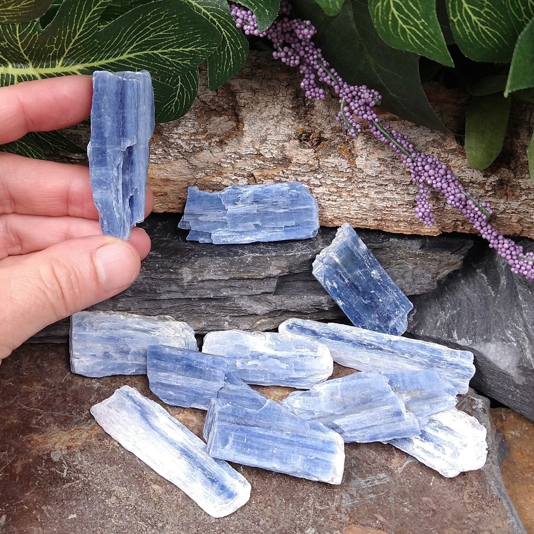 KY-253 Blue Kyanite