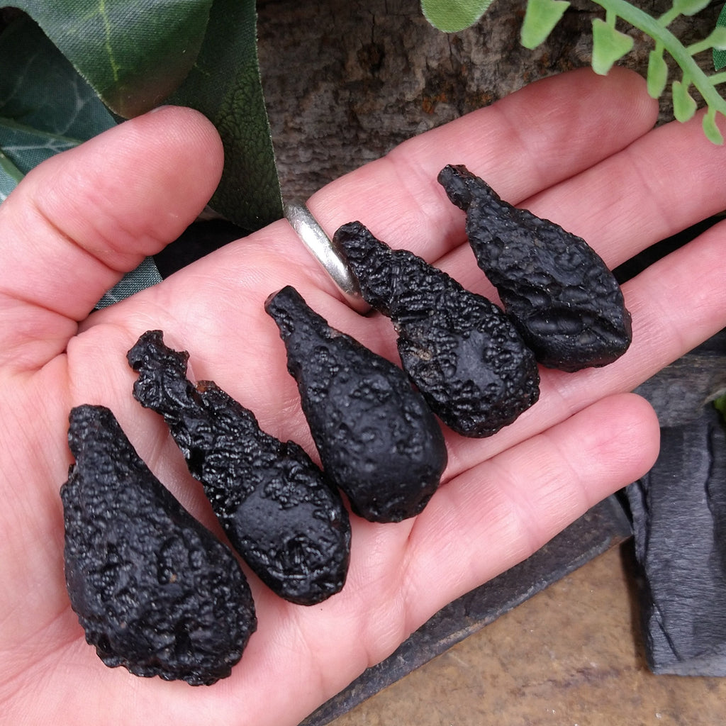 TK-57D Tektite specimen 10g